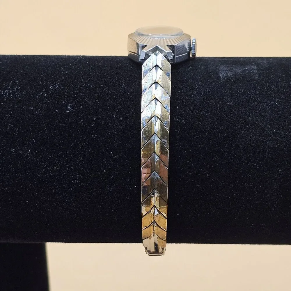 Vintage Oris 7 Jewel Anti Shock Ladies Watch Runs